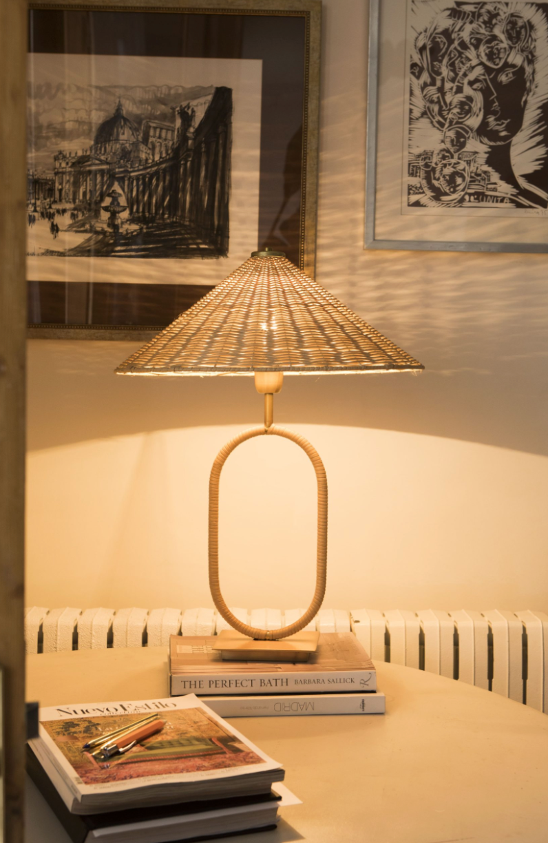 Tischleuchte aus Rattan