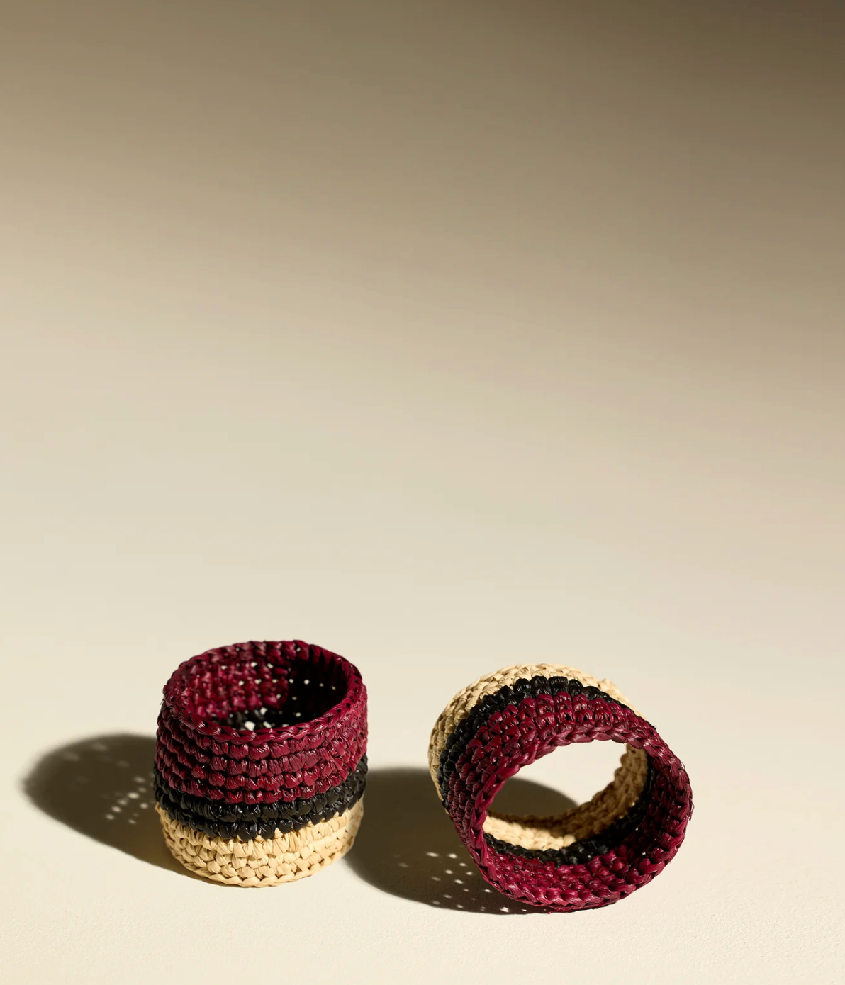 Napkin rings made of raffia